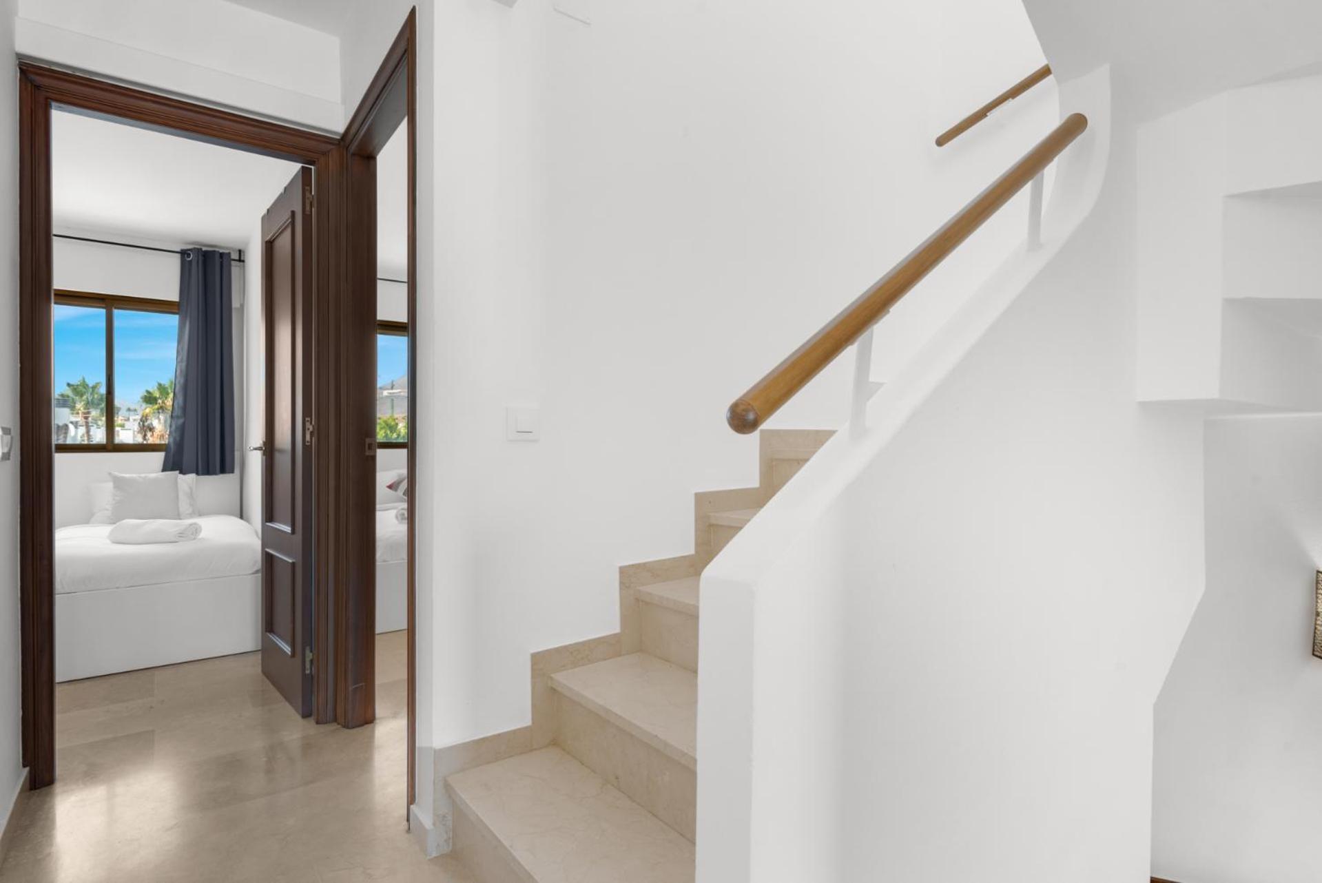 Lägenhet Lovely Penthouse Near Marina By Costarentals - Ref M15 Estepona